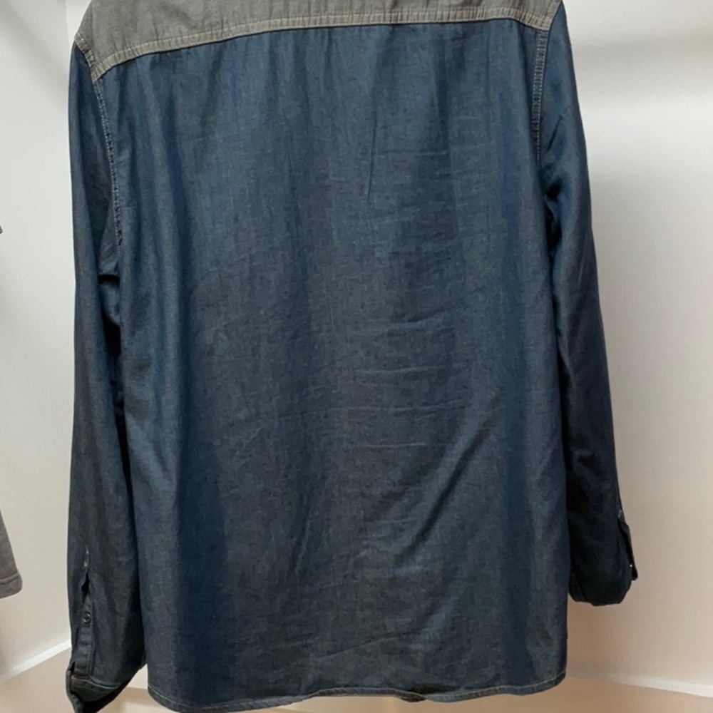 Armani Exchange light denim button down shirt Large - Picture 4 of 4